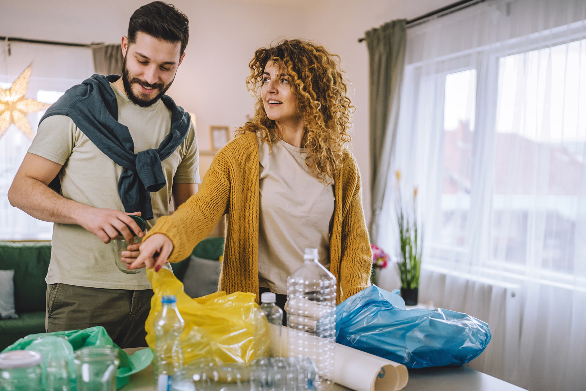 Groep mensen in gesprek over ESG