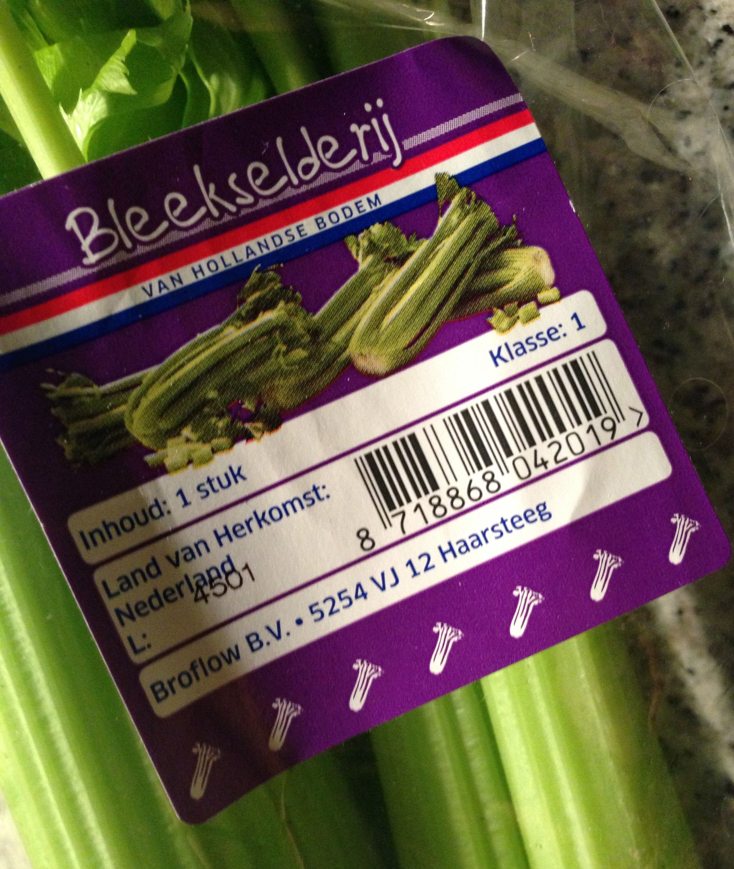 Consumentenverpakking bleekselderij
